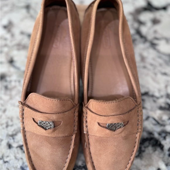 Coach Nicola Suede Driving Loafers Tan - Picture 8 of 9